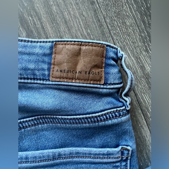 American Eagle Outfitters Soft Knit High Rise Distressed Jegging pants. Size 6 - Picture 6 of 14